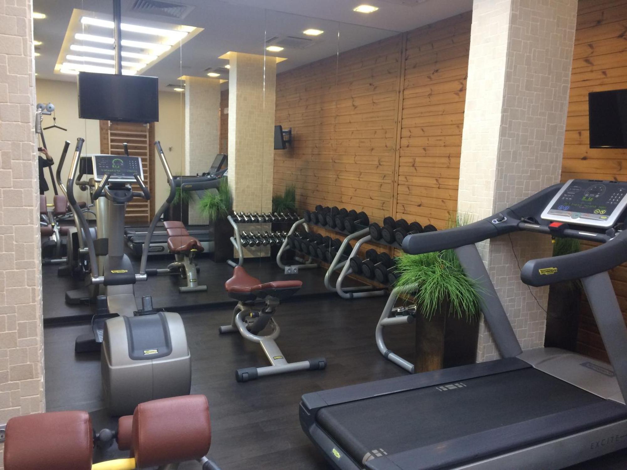 Lucky Bansko Aparthotel SPA&Relax Exteriér fotografie A gym in Yerevan, Armenia