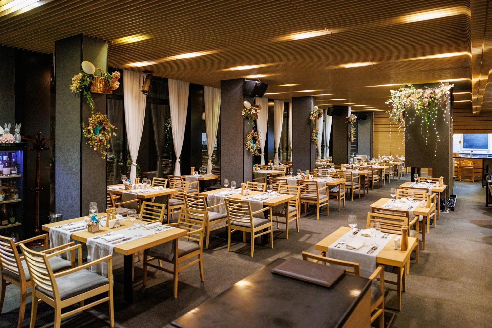 Lucky Bansko Aparthotel SPA&Relax Exteriér fotografie The interior of the restaurant